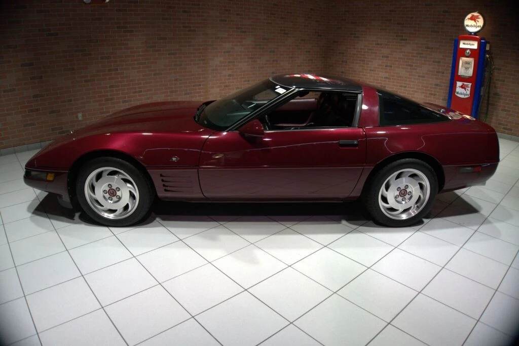 1993 Chevrolet Corvette C4 - Image 2 of 31