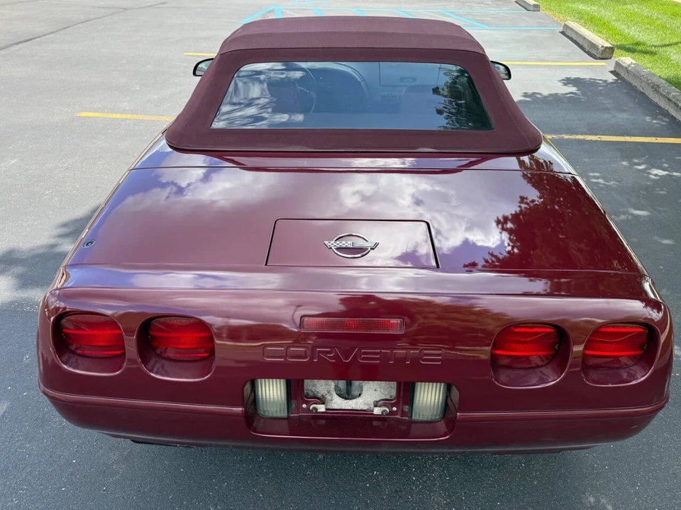 1993 Chevrolet Corvette C4 - Image 23 of 31