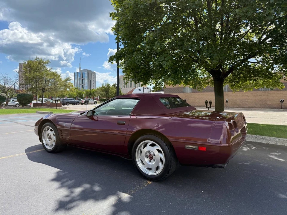1993 Chevrolet Corvette C4 - Image 6 of 21