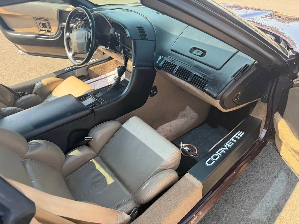 1993 Chevrolet Corvette C4 - Image 8 of 12