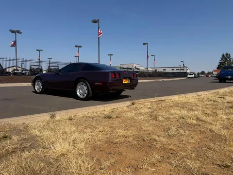 1993 Chevrolet Corvette C4 - Image 2 of 12
