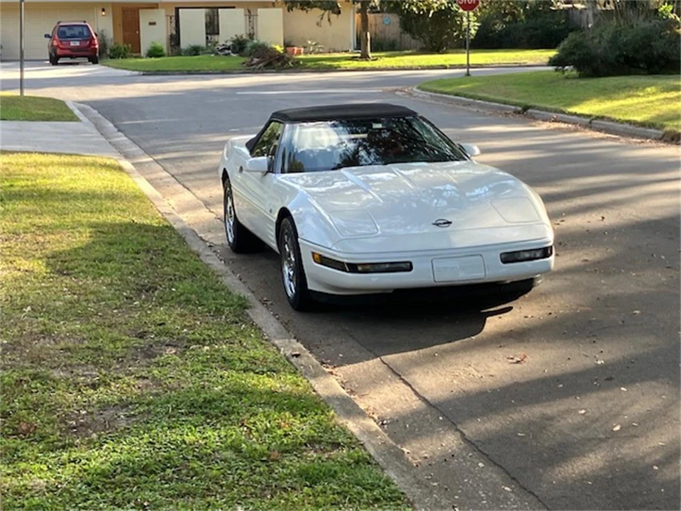 1993 Chevrolet Corvette C4 - Image 2 of 12