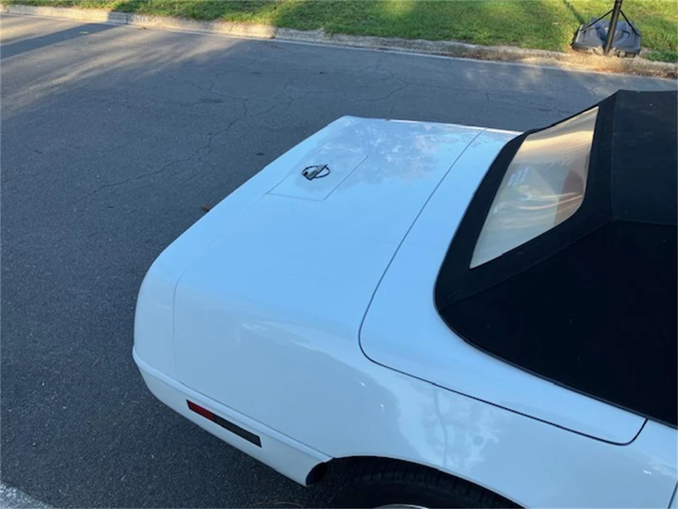1993 Chevrolet Corvette C4 - Image 10 of 12