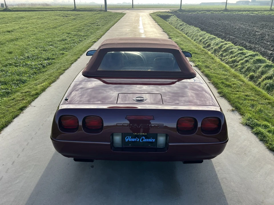 1993 Chevrolet Corvette C4 - Image 17 of 30
