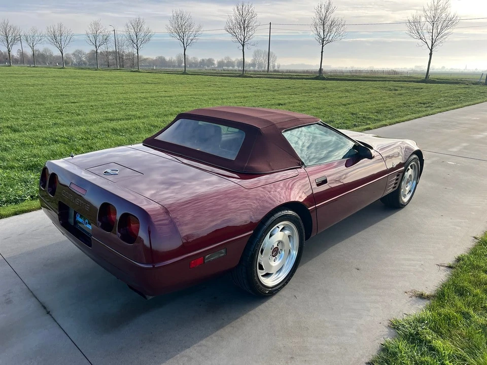 1993 Chevrolet Corvette C4 - Image 18 of 30