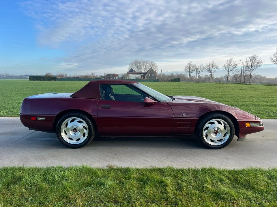 1993 Chevrolet Corvette C4 - Image 19 of 30