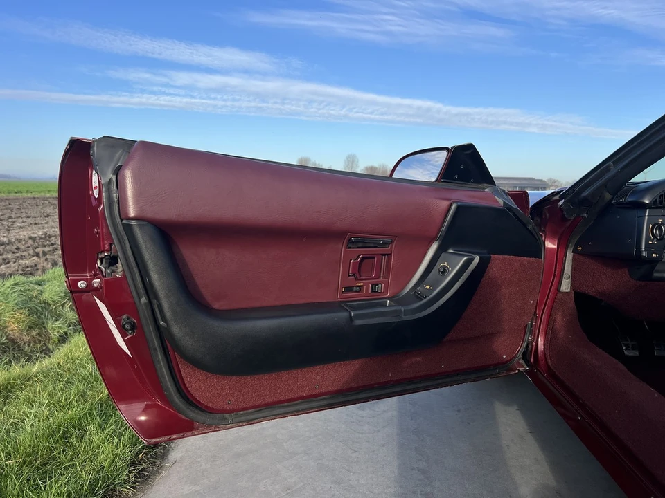1993 Chevrolet Corvette C4 - Image 28 of 30
