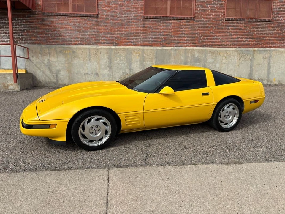1993 Chevrolet Corvette C4 - Image 17 of 21