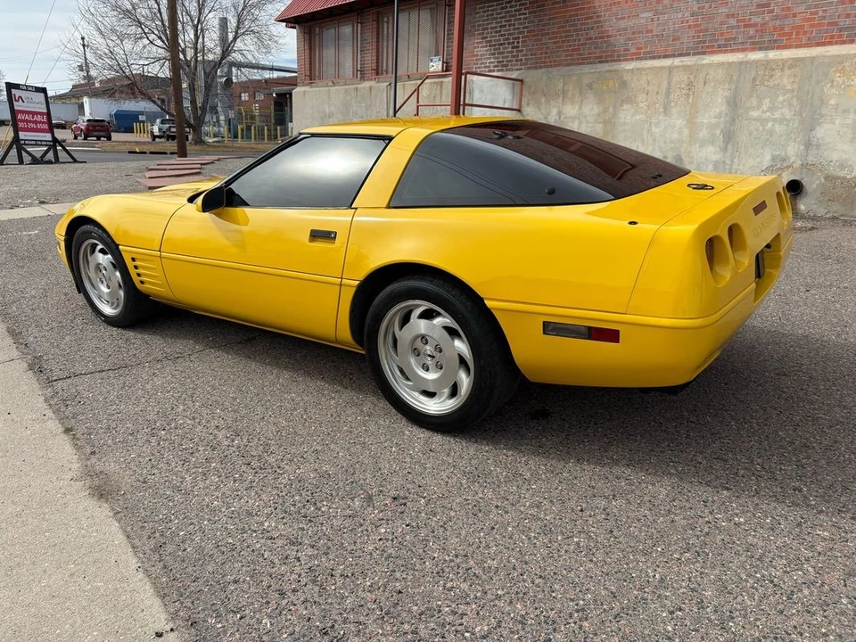 1993 Chevrolet Corvette C4 - Image 19 of 21