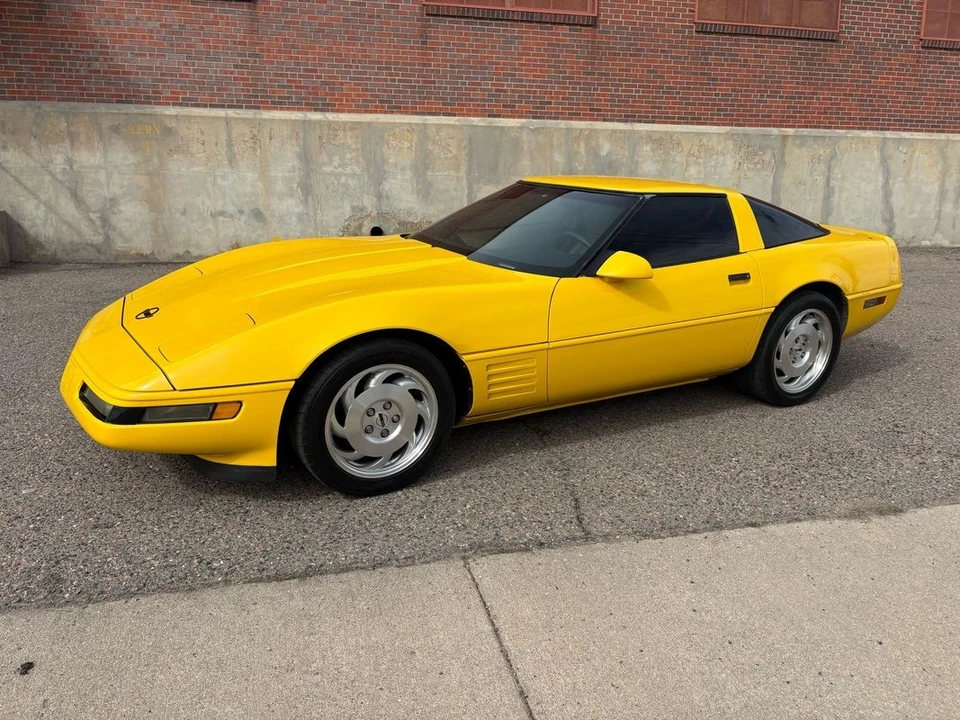 1993 Chevrolet Corvette C4 - Image 16 of 21