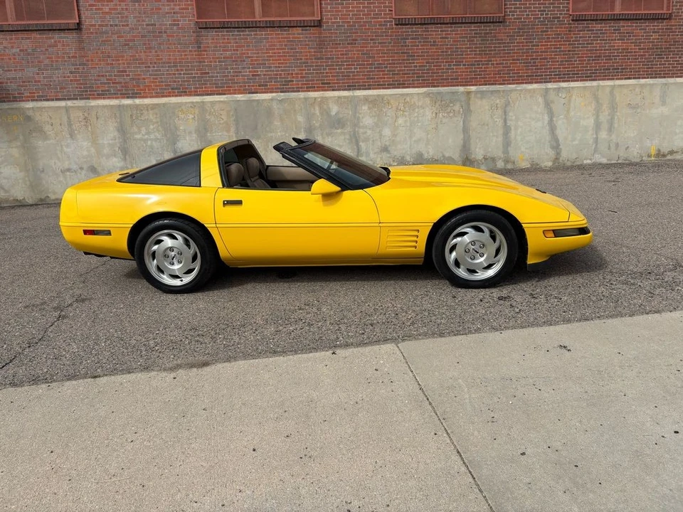 1993 Chevrolet Corvette C4 - Image 3 of 21