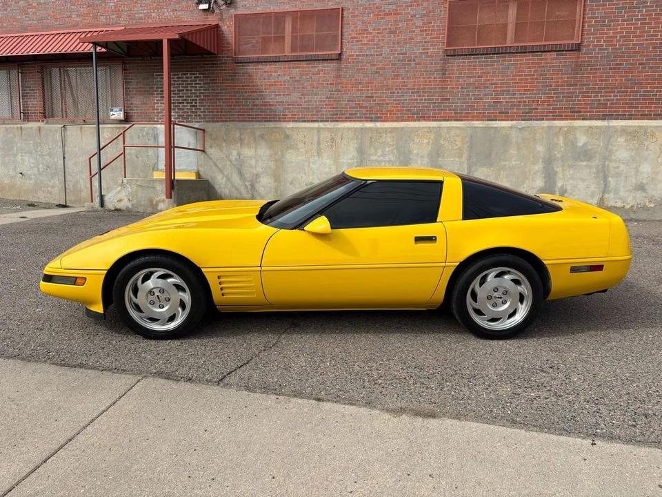 1993 Chevrolet Corvette C4 - Image 2 of 21