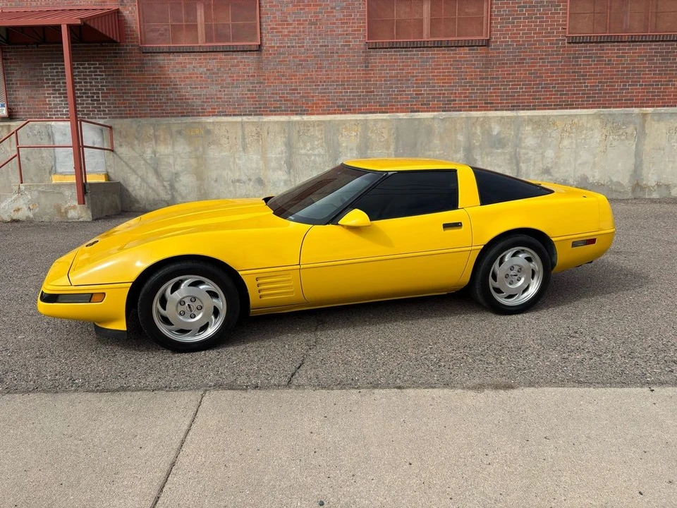 1993 Chevrolet Corvette C4 - Image 18 of 21
