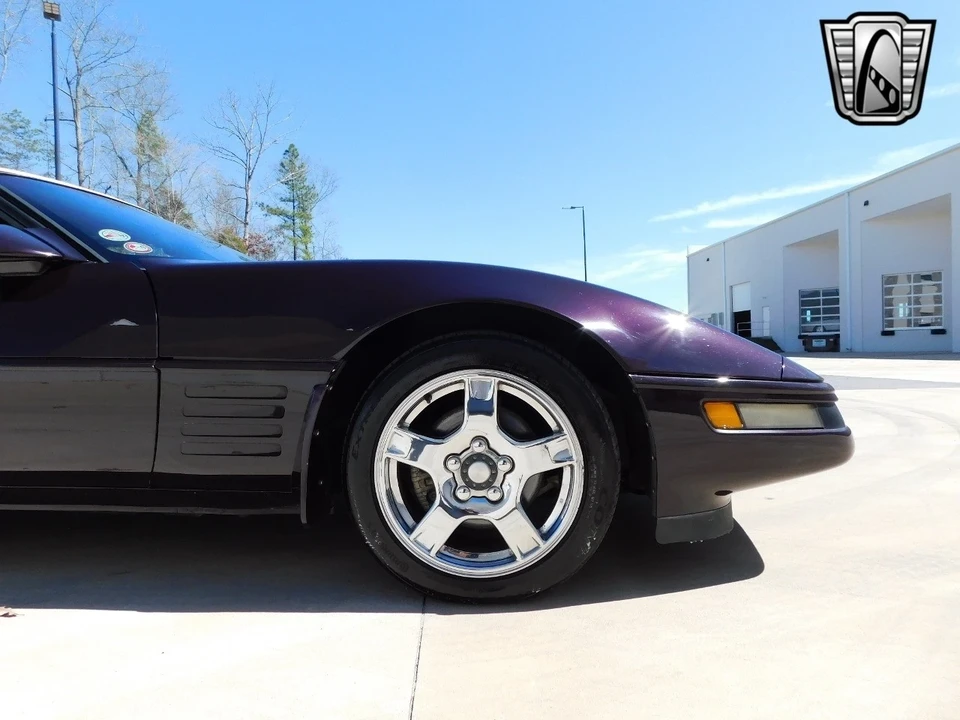 1993 Chevrolet Corvette C4 - Image 16 of 21