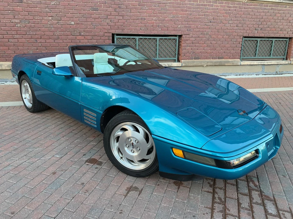 1993 Chevrolet Corvette C4 - Image 26 of 31
