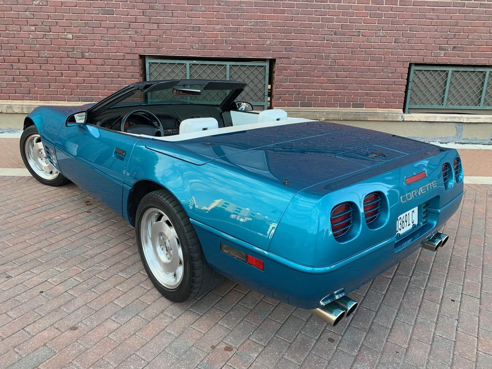 1993 Chevrolet Corvette C4 - Image 13 of 31