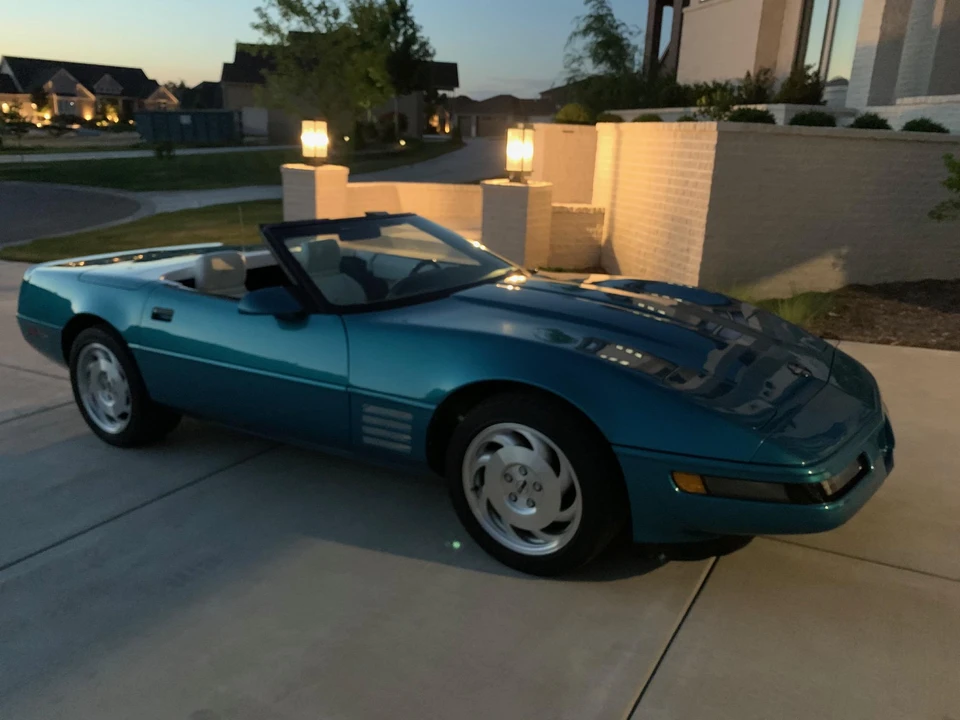 1993 Chevrolet Corvette C4 - Image 28 of 31