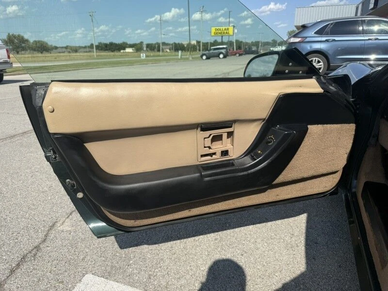 1993 Chevrolet Corvette C4 - Image 25 of 31