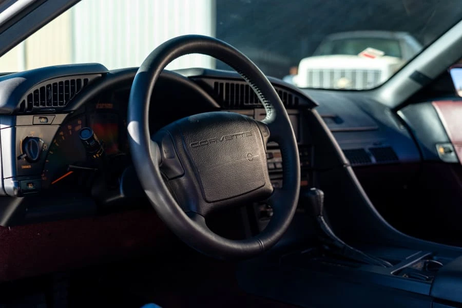1993 Chevrolet Corvette C4 - Image 16 of 23