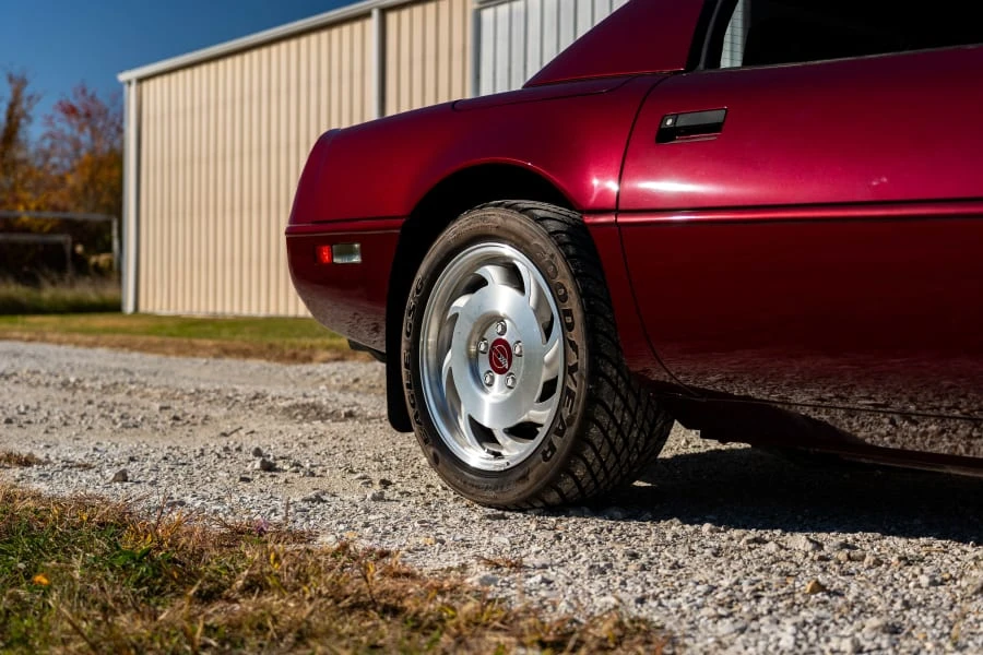 1993 Chevrolet Corvette C4 - Image 11 of 23