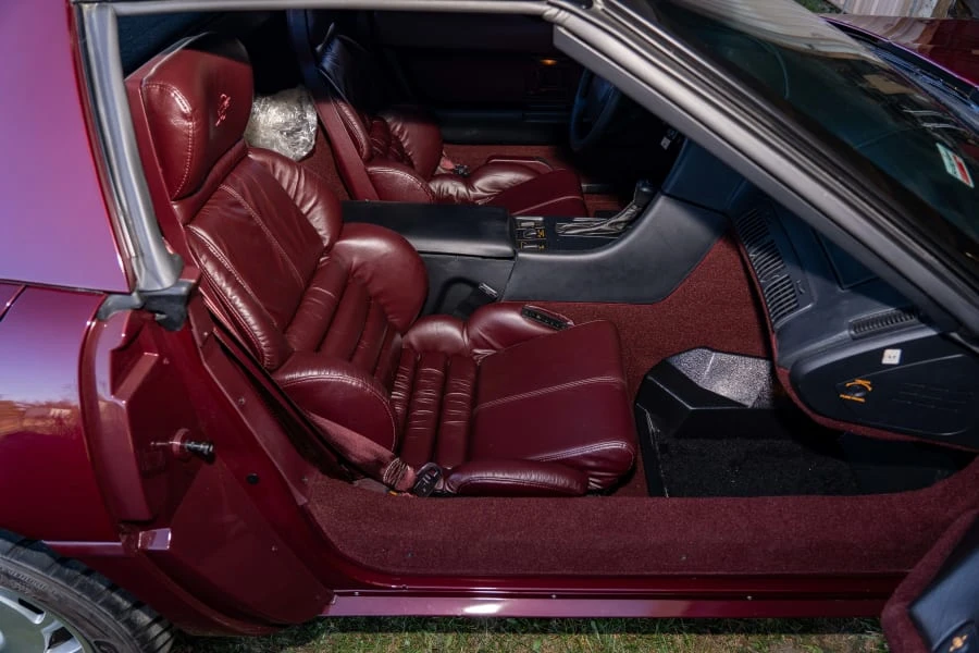 1993 Chevrolet Corvette C4 - Image 18 of 23
