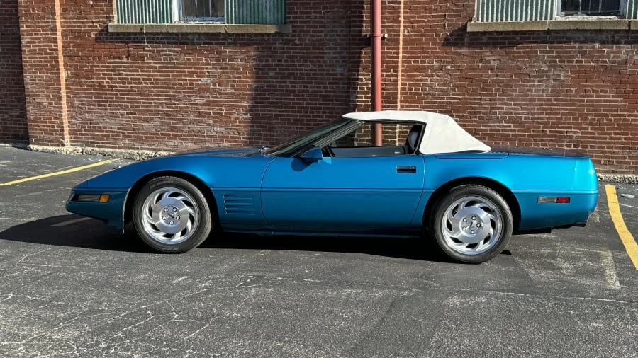 1993 Chevrolet Corvette C4 - Image 2 of 8