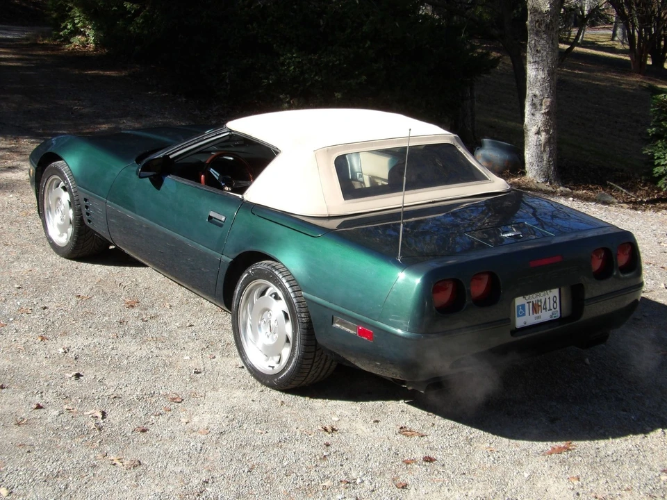 1993 Chevrolet Corvette C4 - Image 15 of 21