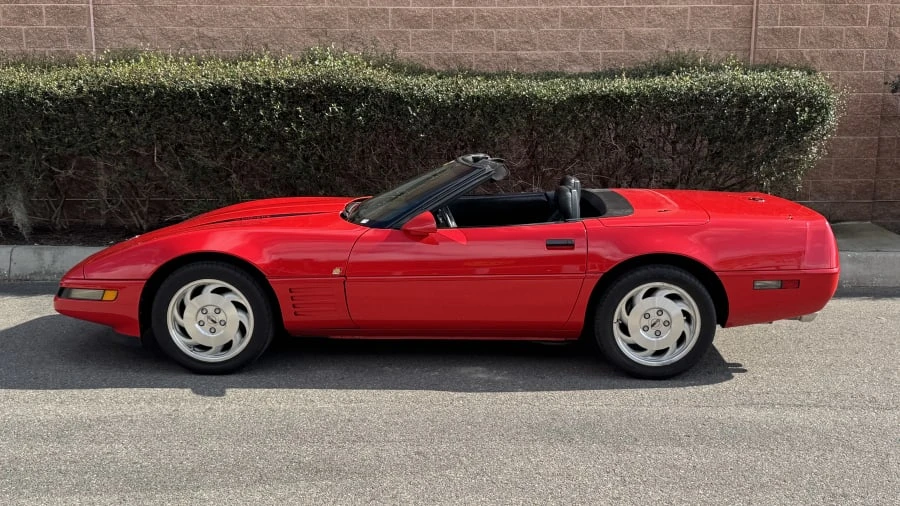 1993 Chevrolet Corvette C4 - Image 2 of 12