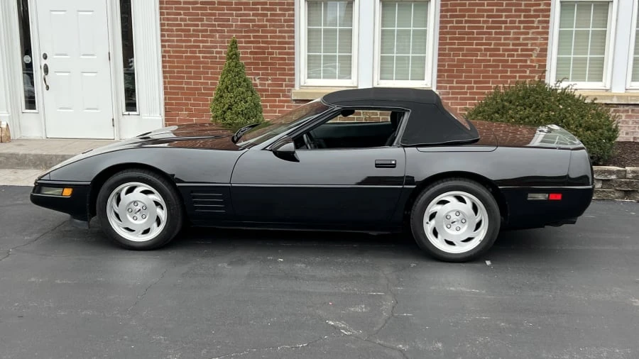 1993 Chevrolet Corvette C4 - Image 2 of 8