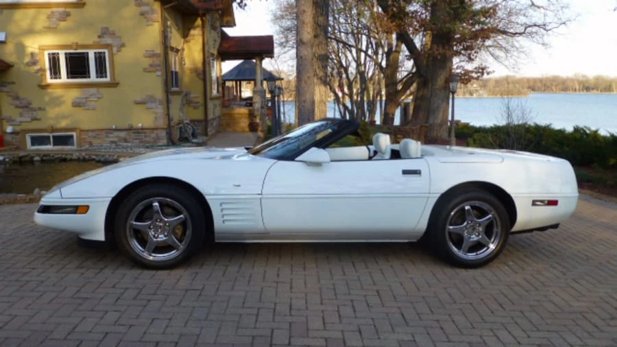 1993 Chevrolet Corvette C4 - Image 2 of 7