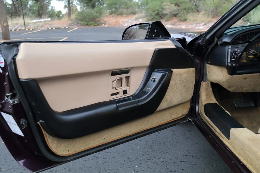 1993 Chevrolet Corvette C4 - Image 17 of 27