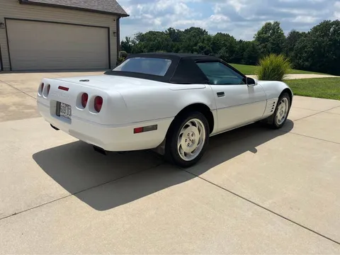 1993 Chevrolet Corvette C4 - Image 3 of 10
