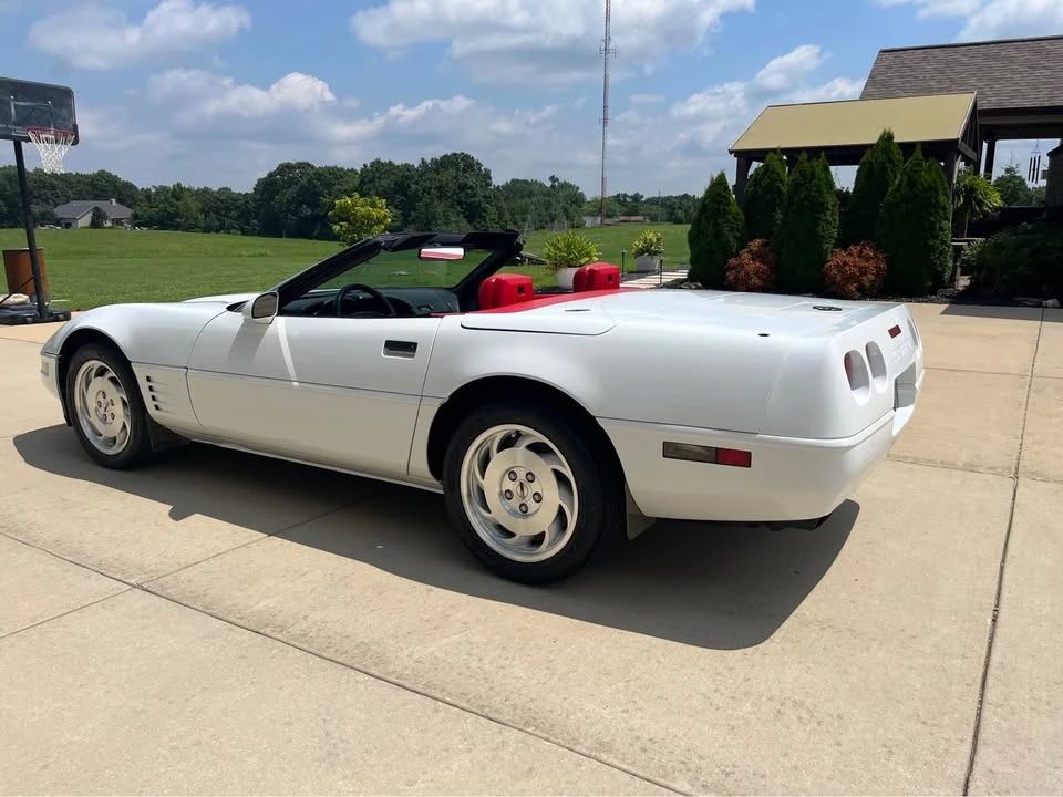 1993 Chevrolet Corvette C4 - Image 9 of 10