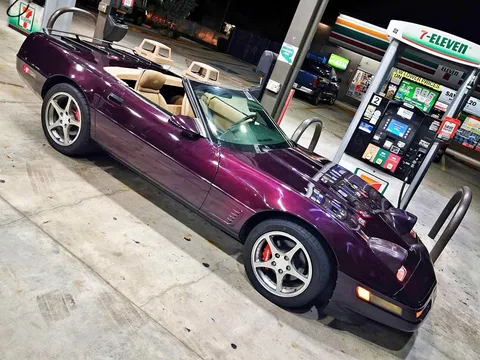 1993 Chevrolet Corvette Convertible 2D