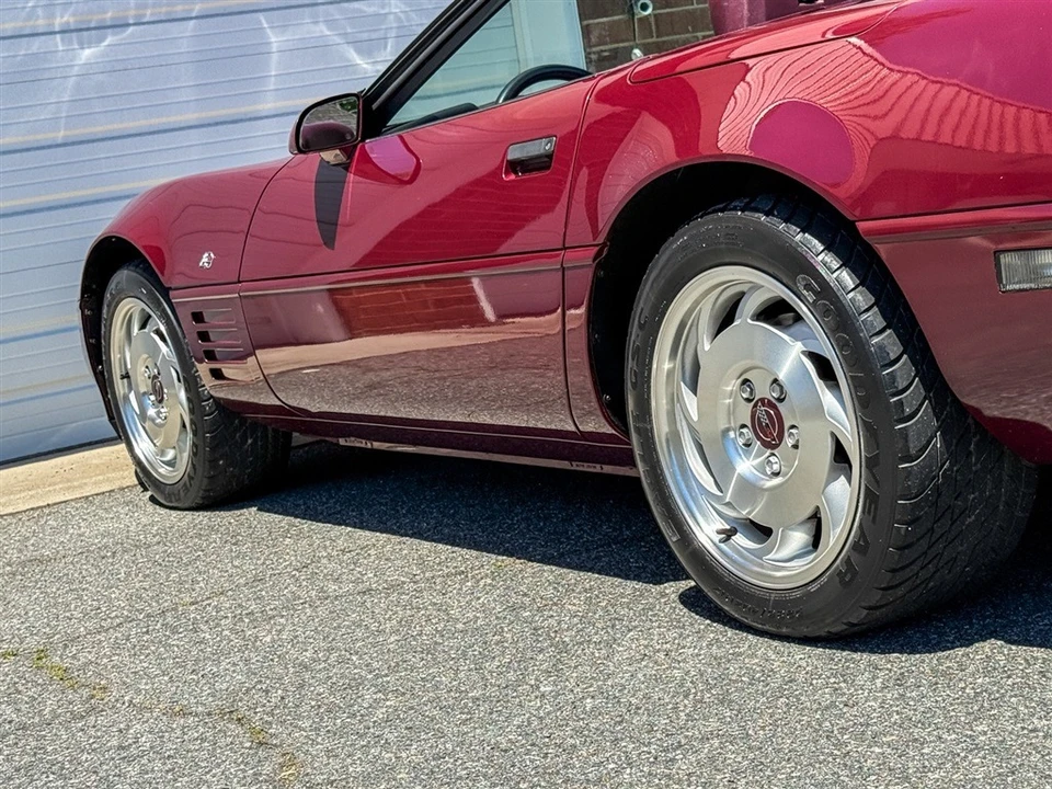 1993 Chevrolet Corvette C4 - Image 24 of 31