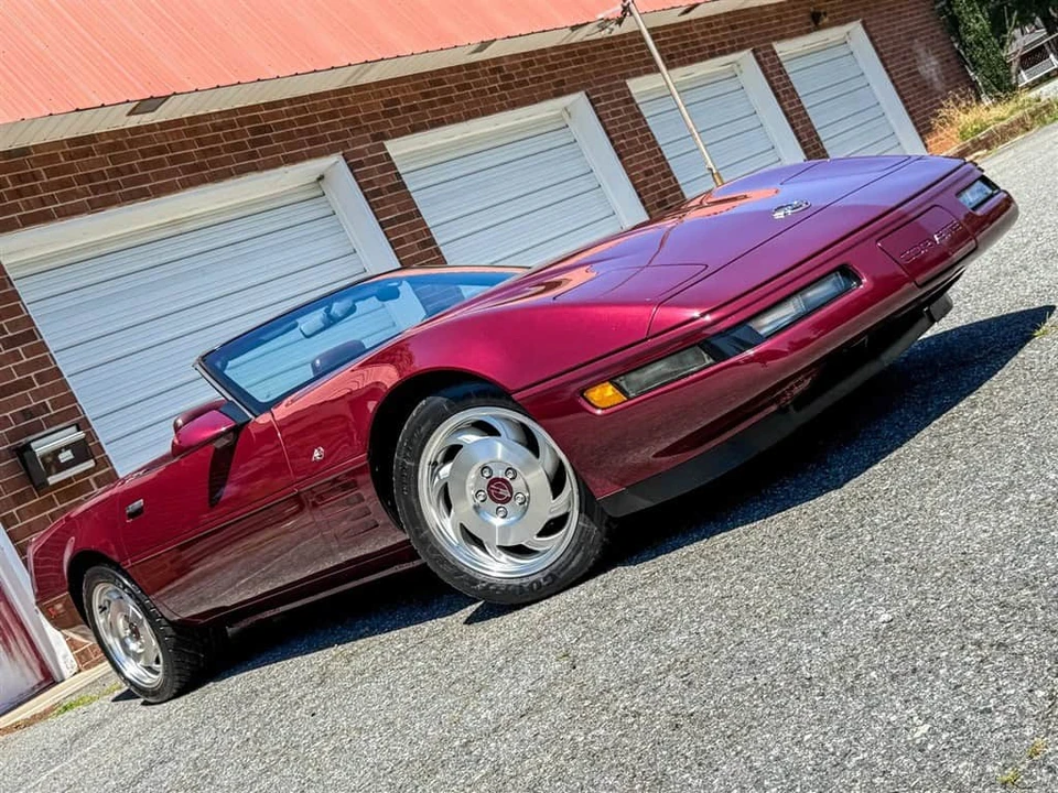 1993 Chevrolet Corvette C4 - Image 20 of 31