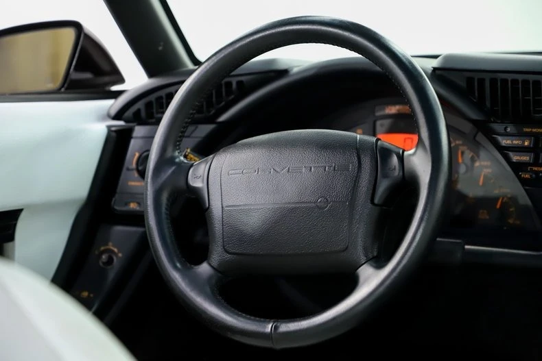 1993 Chevrolet Corvette C4 - Image 23 of 31