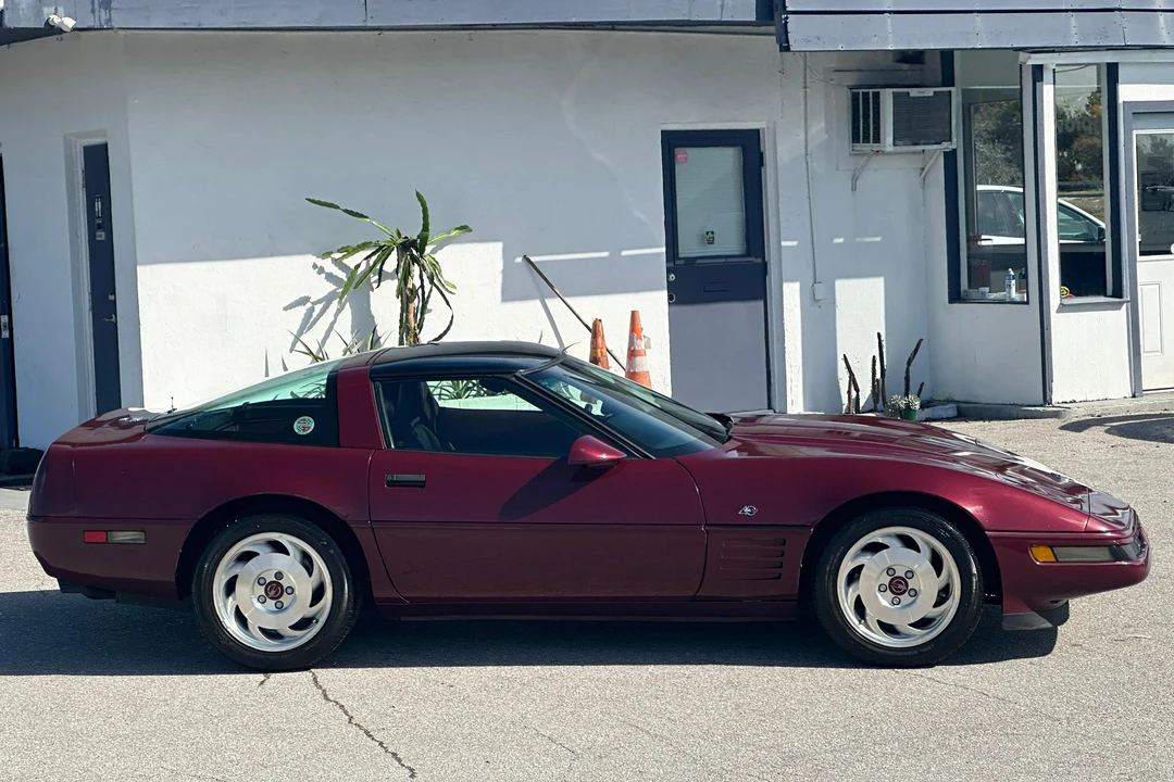 1993 Chevrolet Corvette C4 - Image 3 of 31