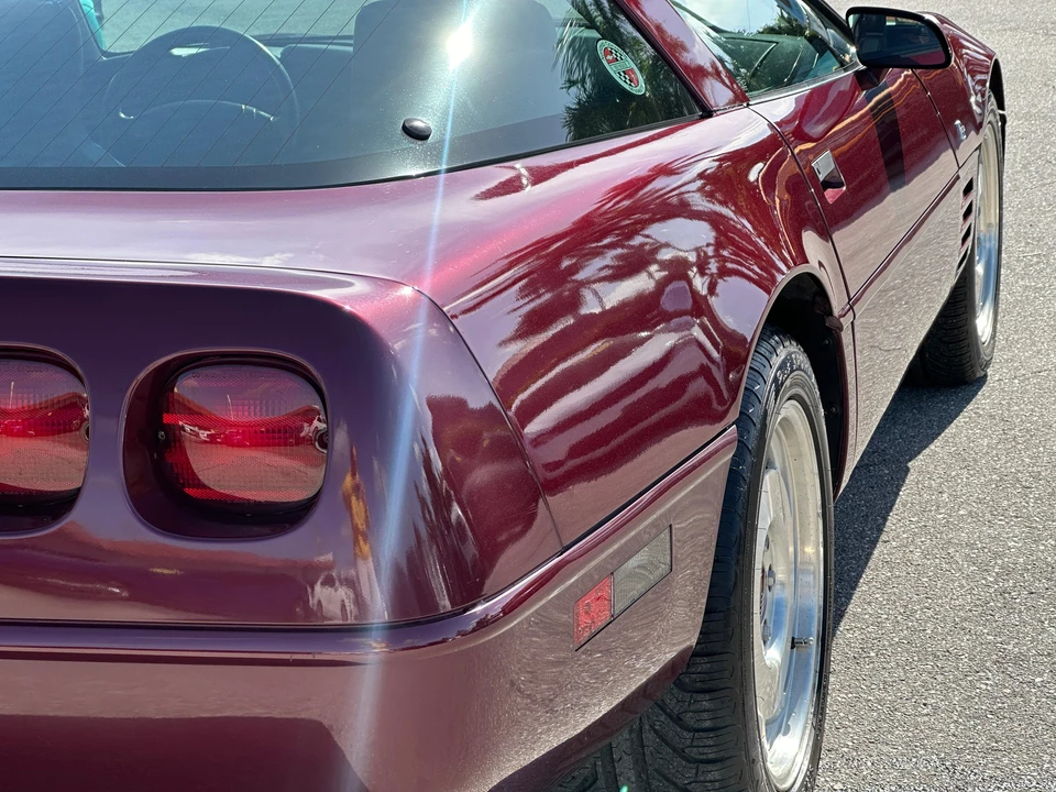 1993 Chevrolet Corvette C4 - Image 28 of 31