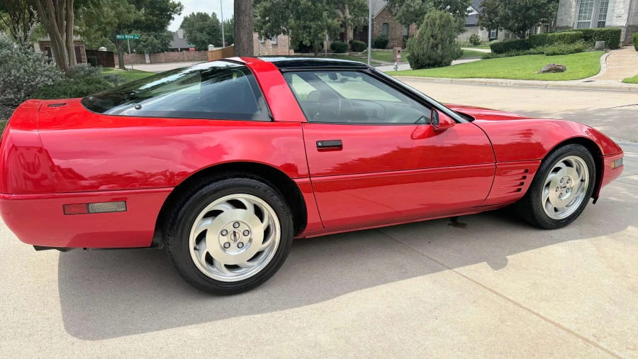 1993 Chevrolet Corvette C4 - Image 5 of 11