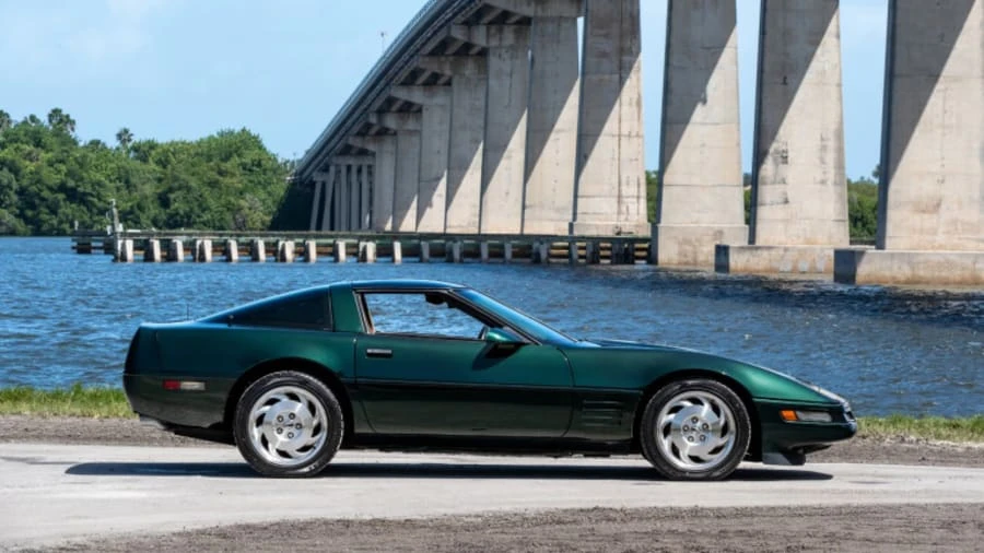 1993 Chevrolet Corvette C4 - Image 5 of 9