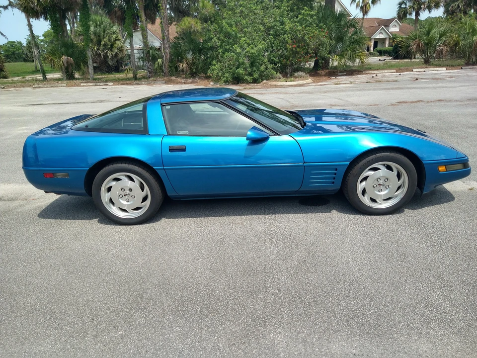 1993 Chevrolet Corvette C4 - Image 13 of 31