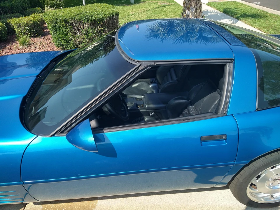1993 Chevrolet Corvette C4 - Image 16 of 31