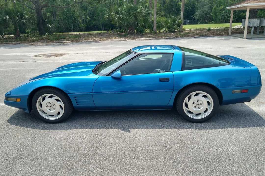 1993 Chevrolet Corvette C4 - Image 3 of 31