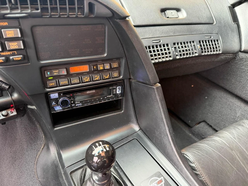 1993 Chevrolet Corvette C4 - Image 24 of 31