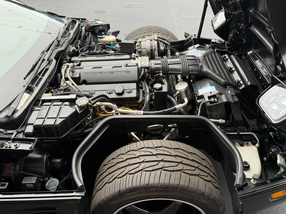 1993 Chevrolet Corvette C4 - Image 28 of 31