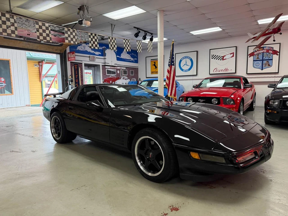 1993 Chevrolet Corvette C4 - Image 3 of 31