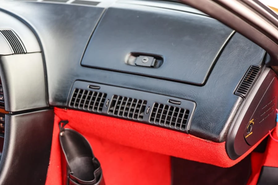 1993 Chevrolet Corvette C4 - Image 23 of 31