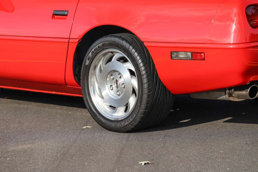 1993 Chevrolet Corvette C4 - Image 14 of 31