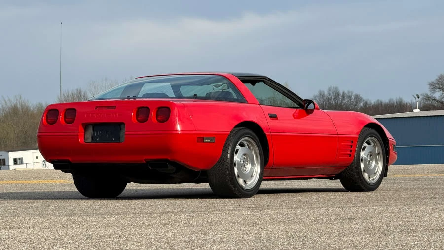 1993 Chevrolet Corvette C4 - Image 3 of 31